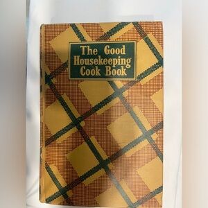 The Good Housekeeping Cook Book 1944 version in mint condition!